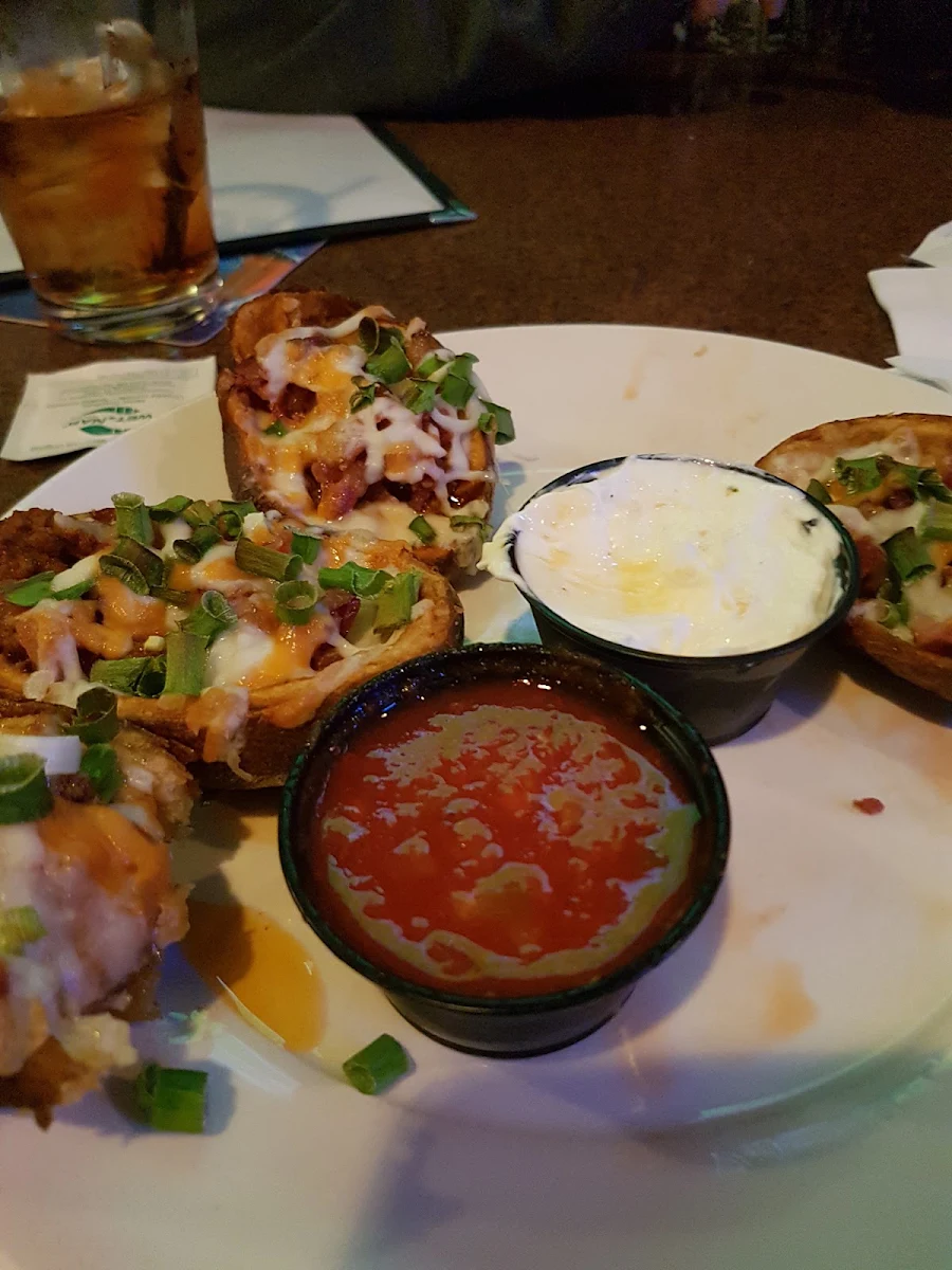 Loaded Potato Skins, Smitty's Restaurant & Lounge - Winnipeg Regent