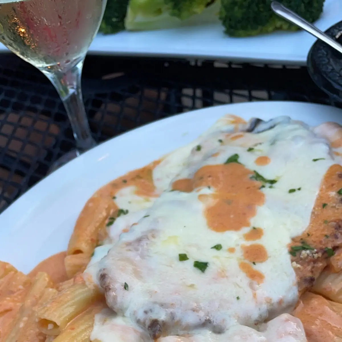 Rigatoni with Vodka Sauce