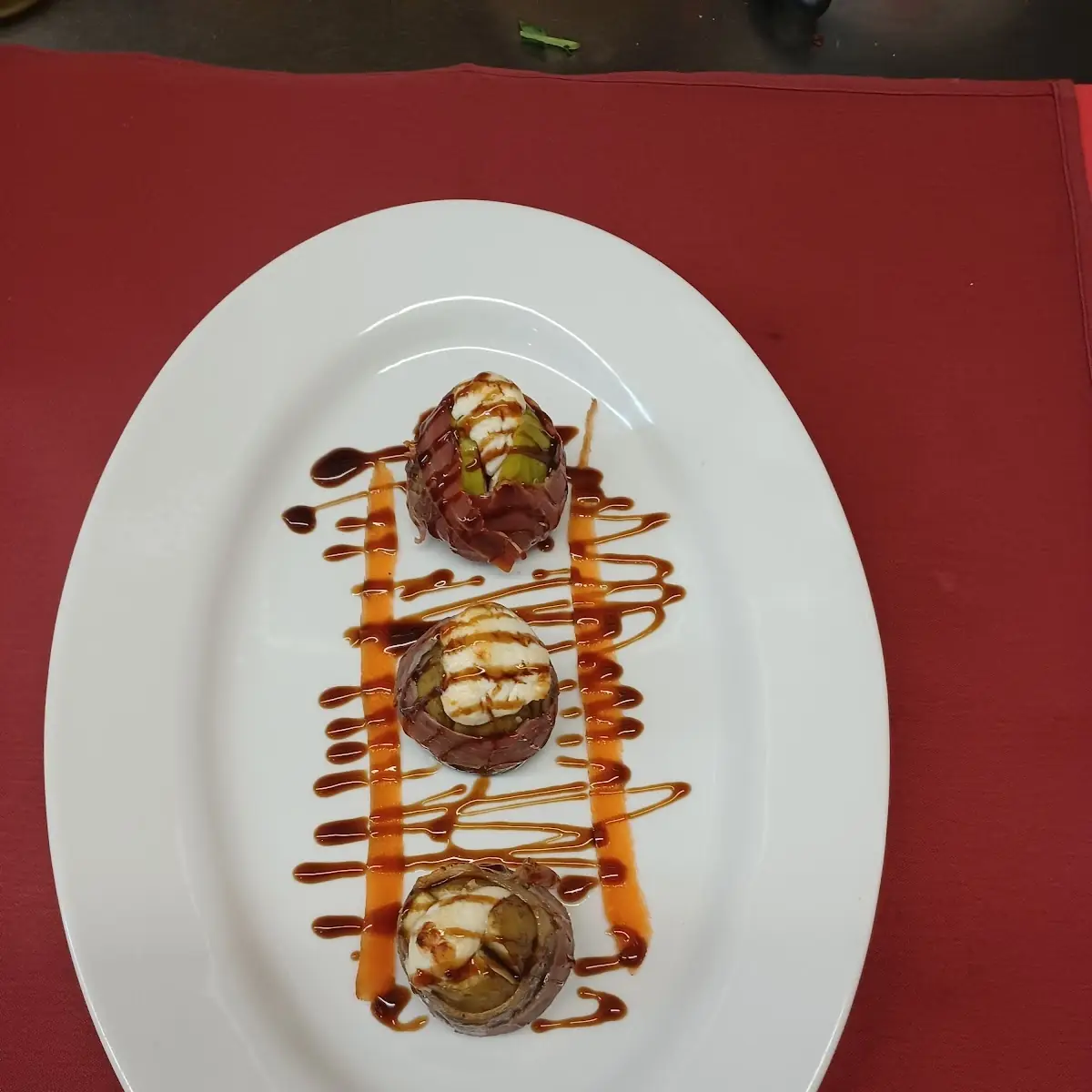 Stuffed Figs with Goat Cheese