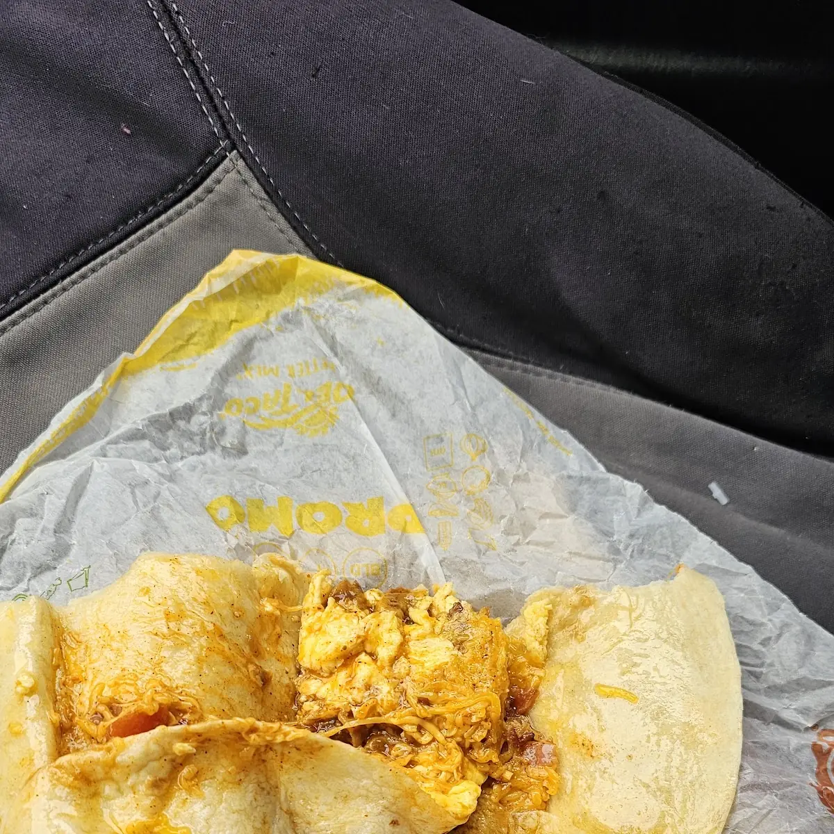 Breakfast Roller Egg & Cheese or Crispy Bacon