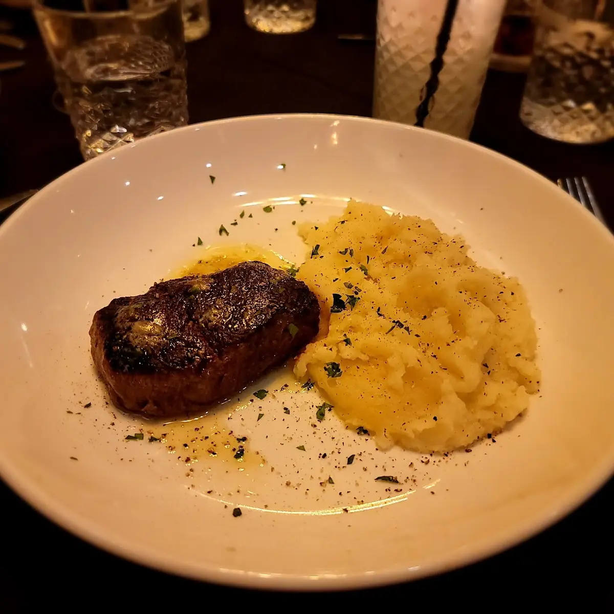 6 Oz Filet Mignon