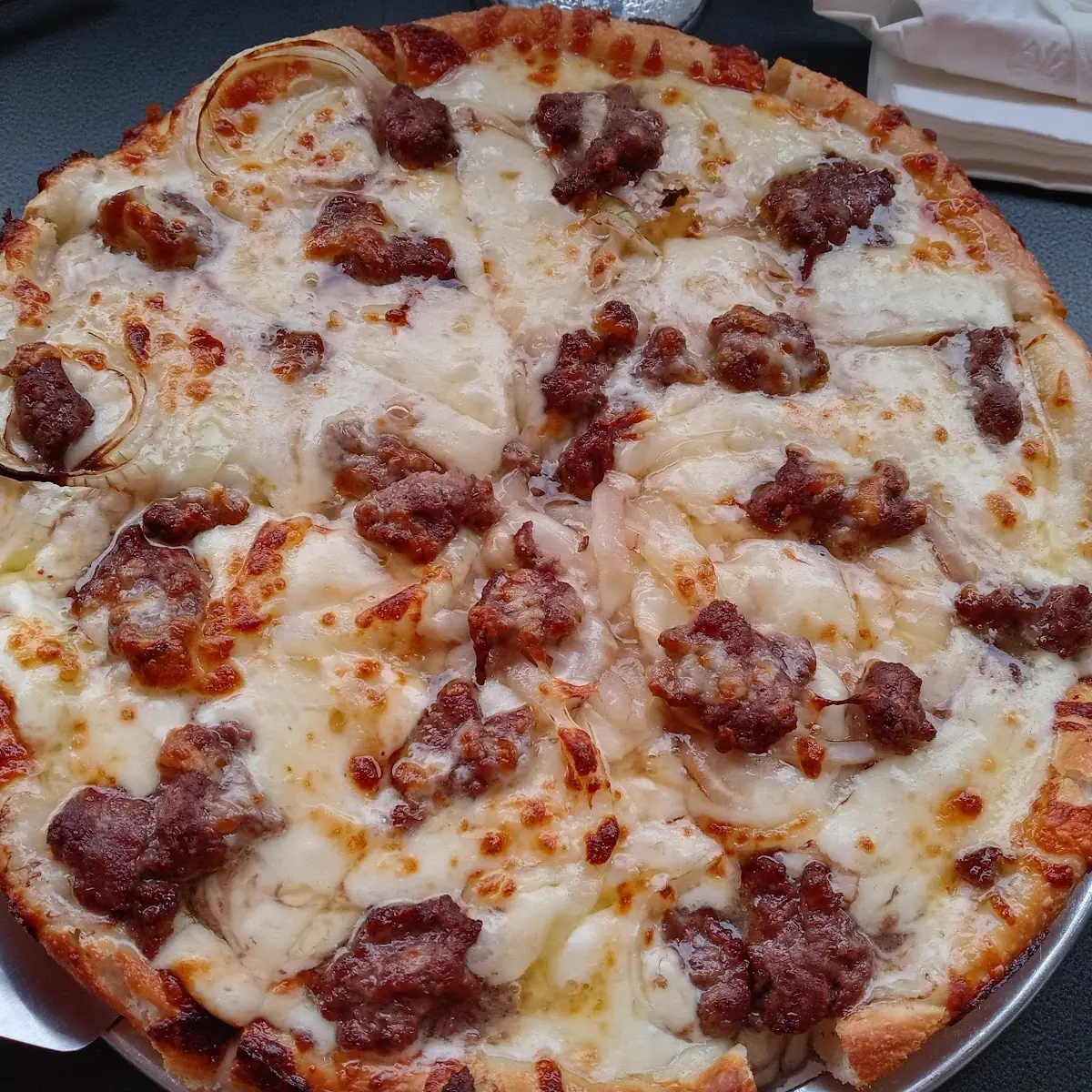 Hamburg Onion Extra Cheese Pizza