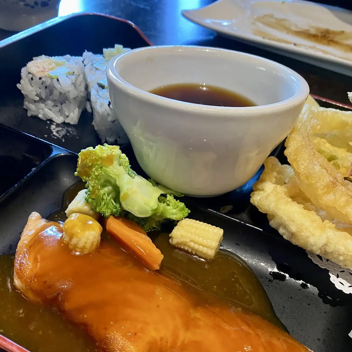 Smoke Salmon Roll