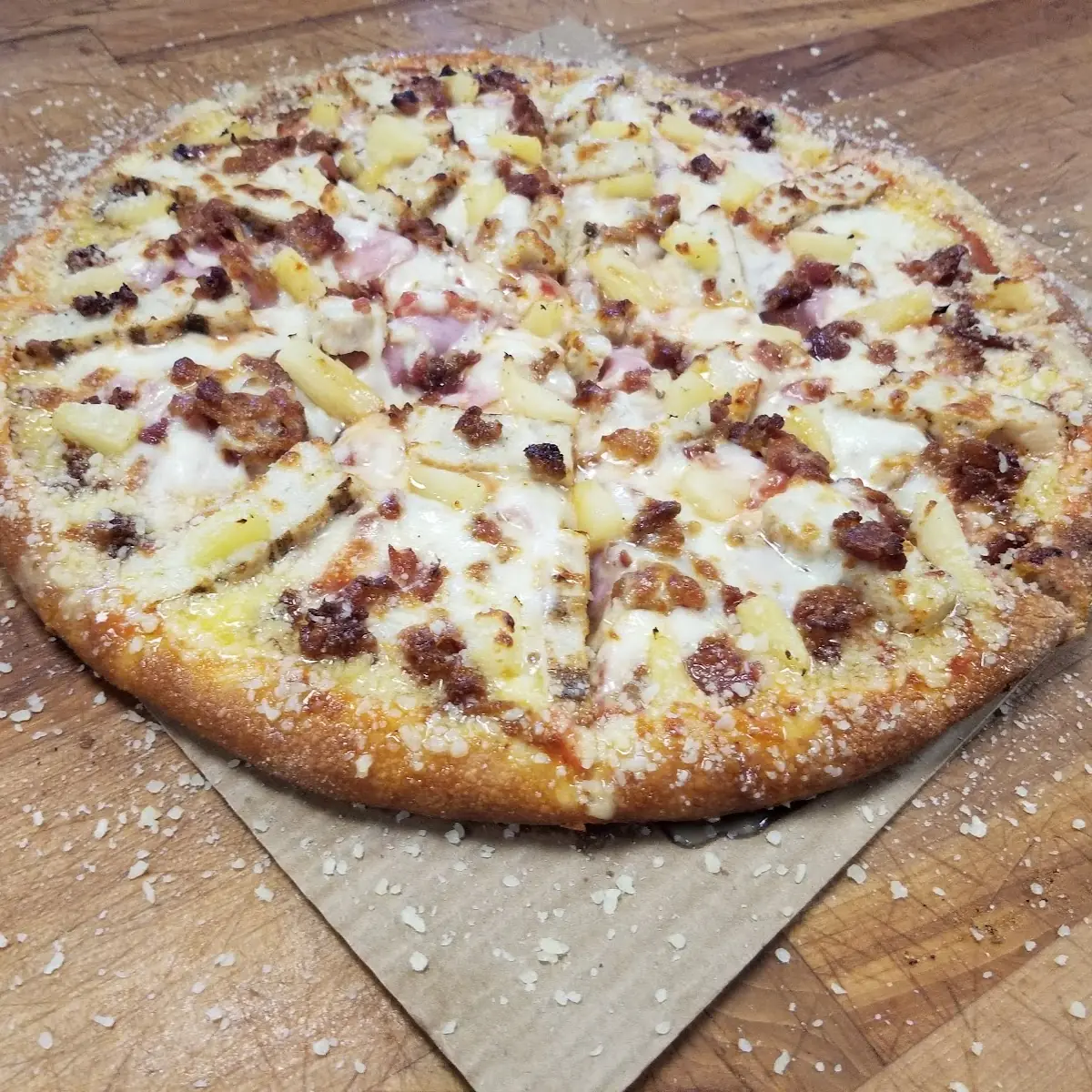Hawaiian Chicken Specialty Pizza