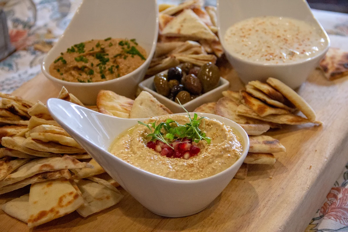 Curried Hummus & Pita