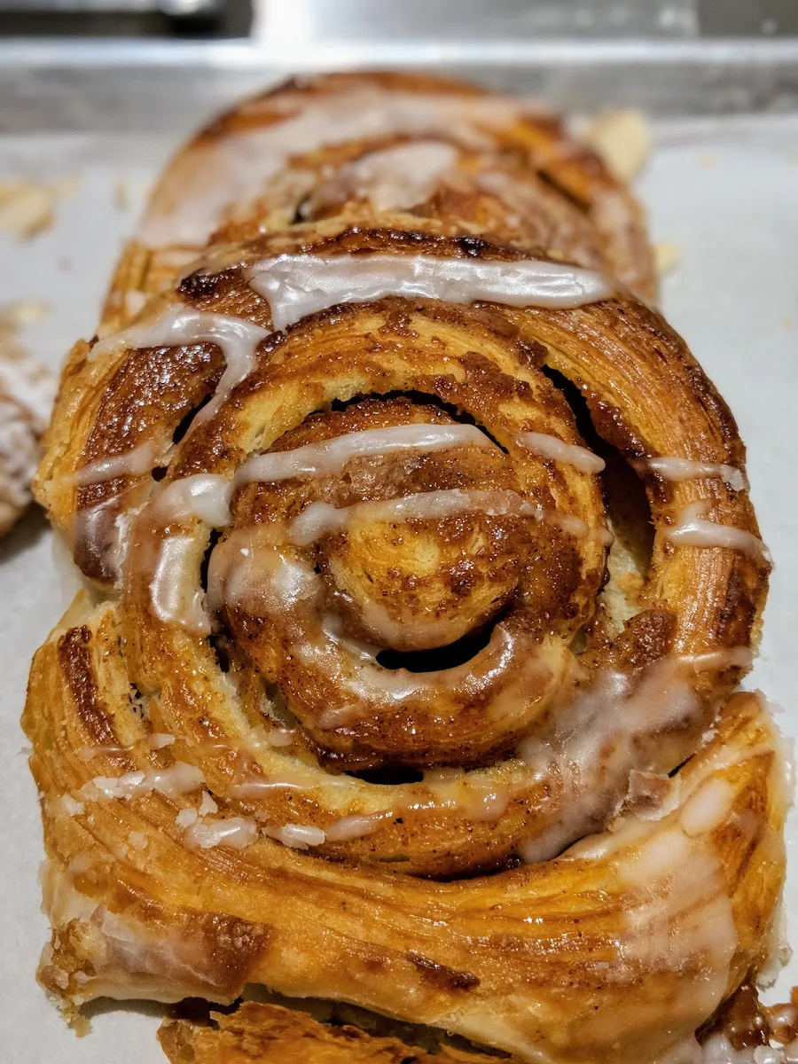 9 Bean Row Cinnamon Roll