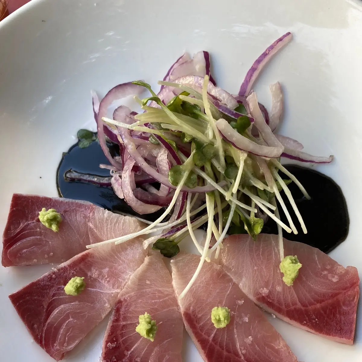 Seared Tuna Tataki Salad