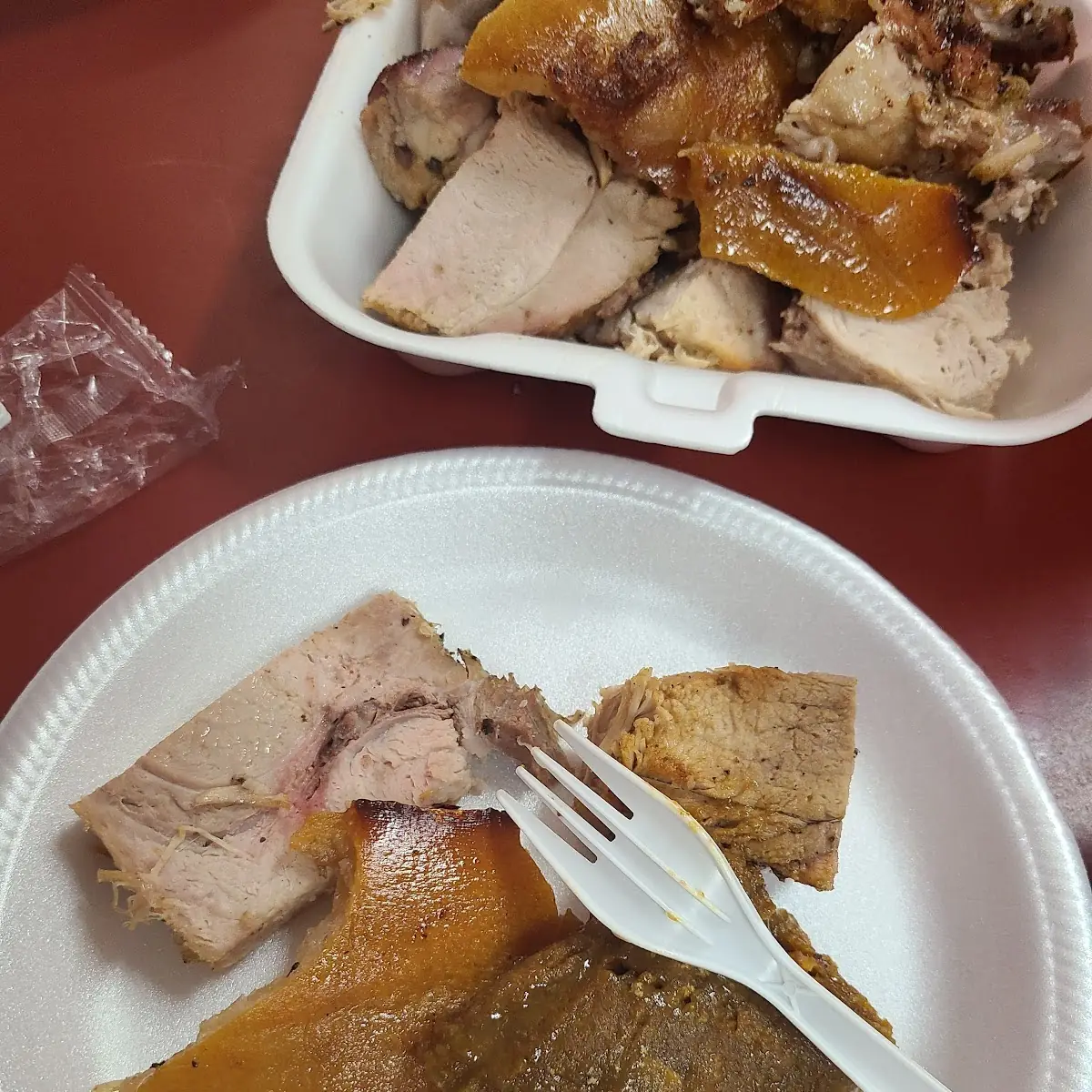 Pasteles Y Lechon Asado