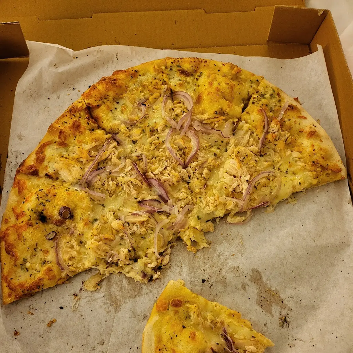 Pope Chicken Alfredo Pizza