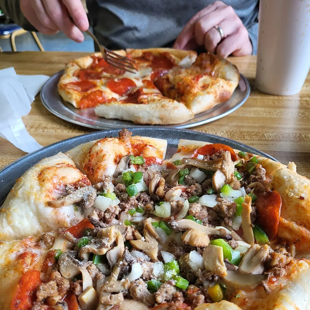 Mal's Cheeseburger Pizza
