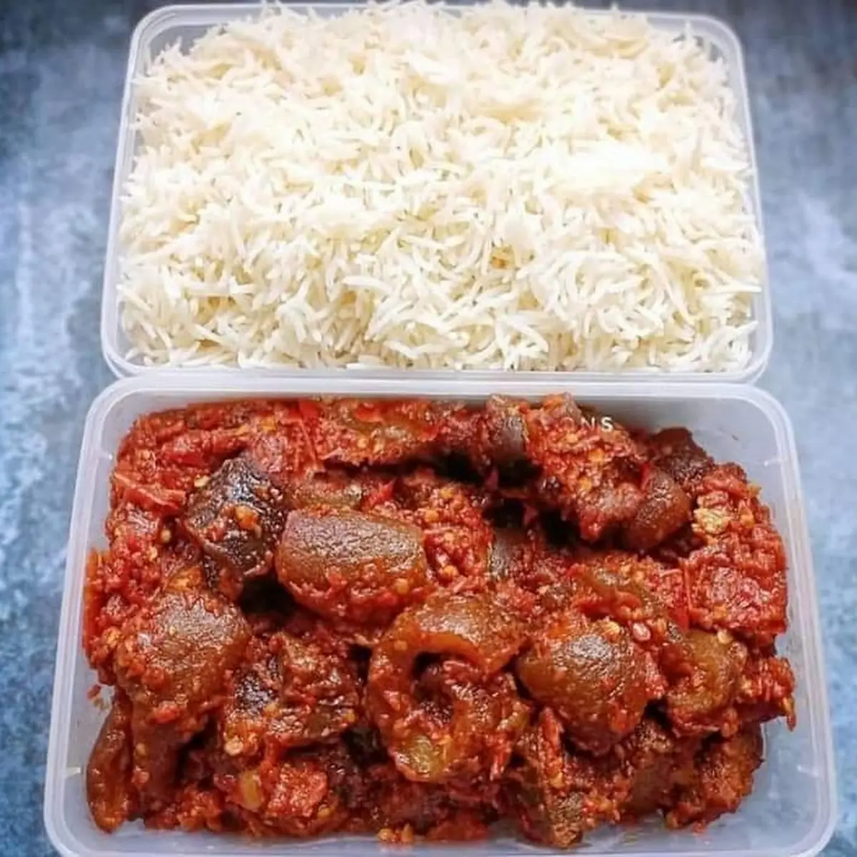 Cowskin Kanda Stew with White Rice
