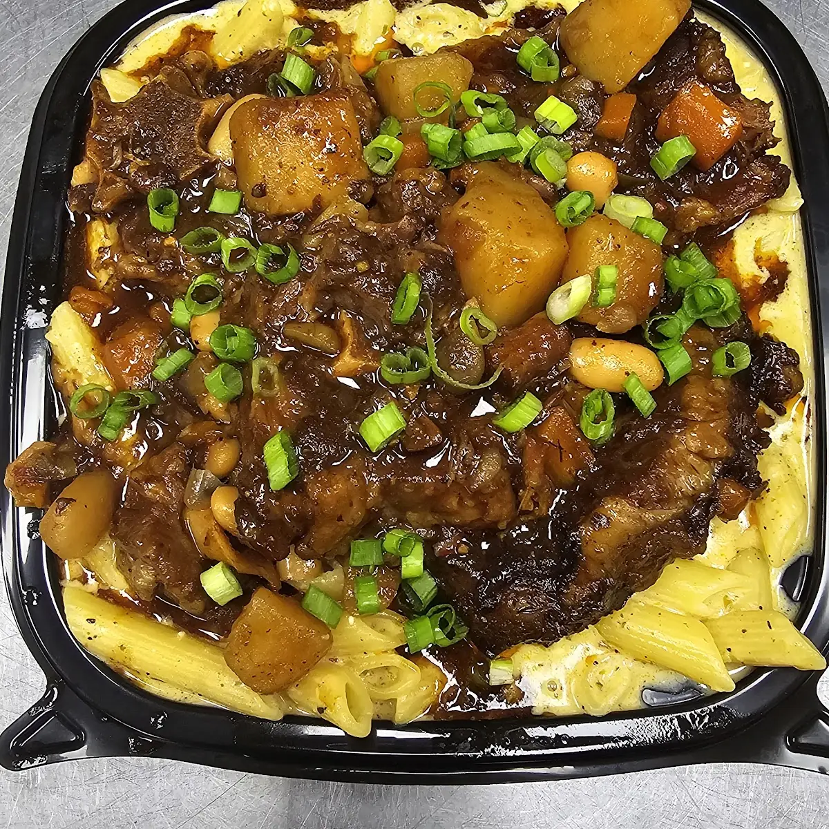 Oxtail Alfredo Pasta Plate