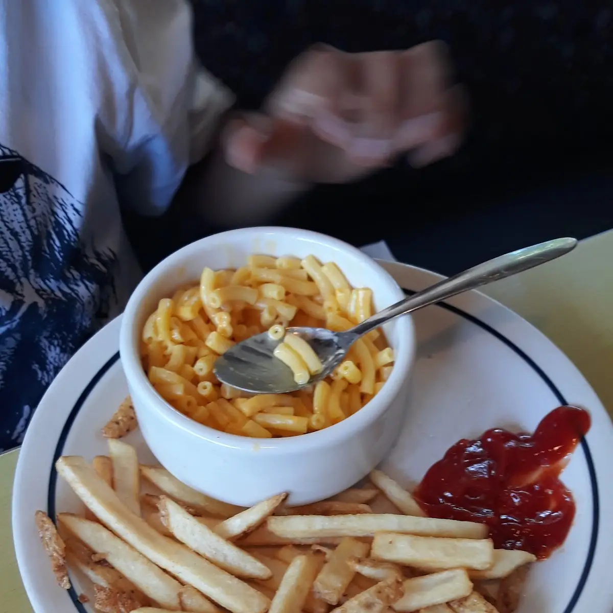 Mac & Cheese Fries