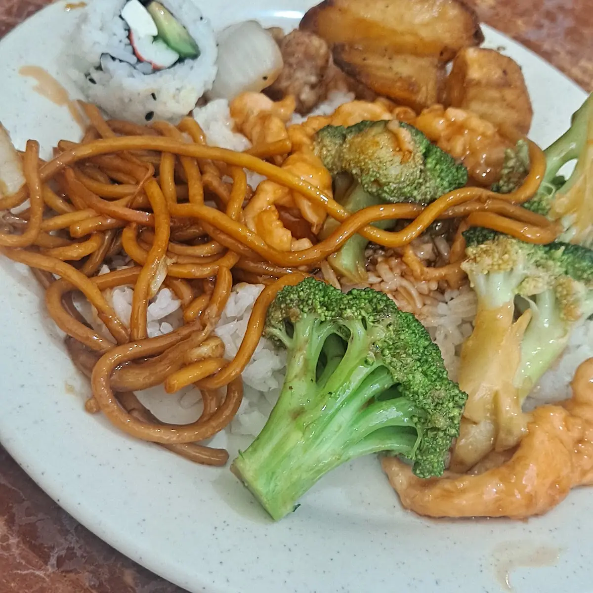 Chicken Lo Mein Combo