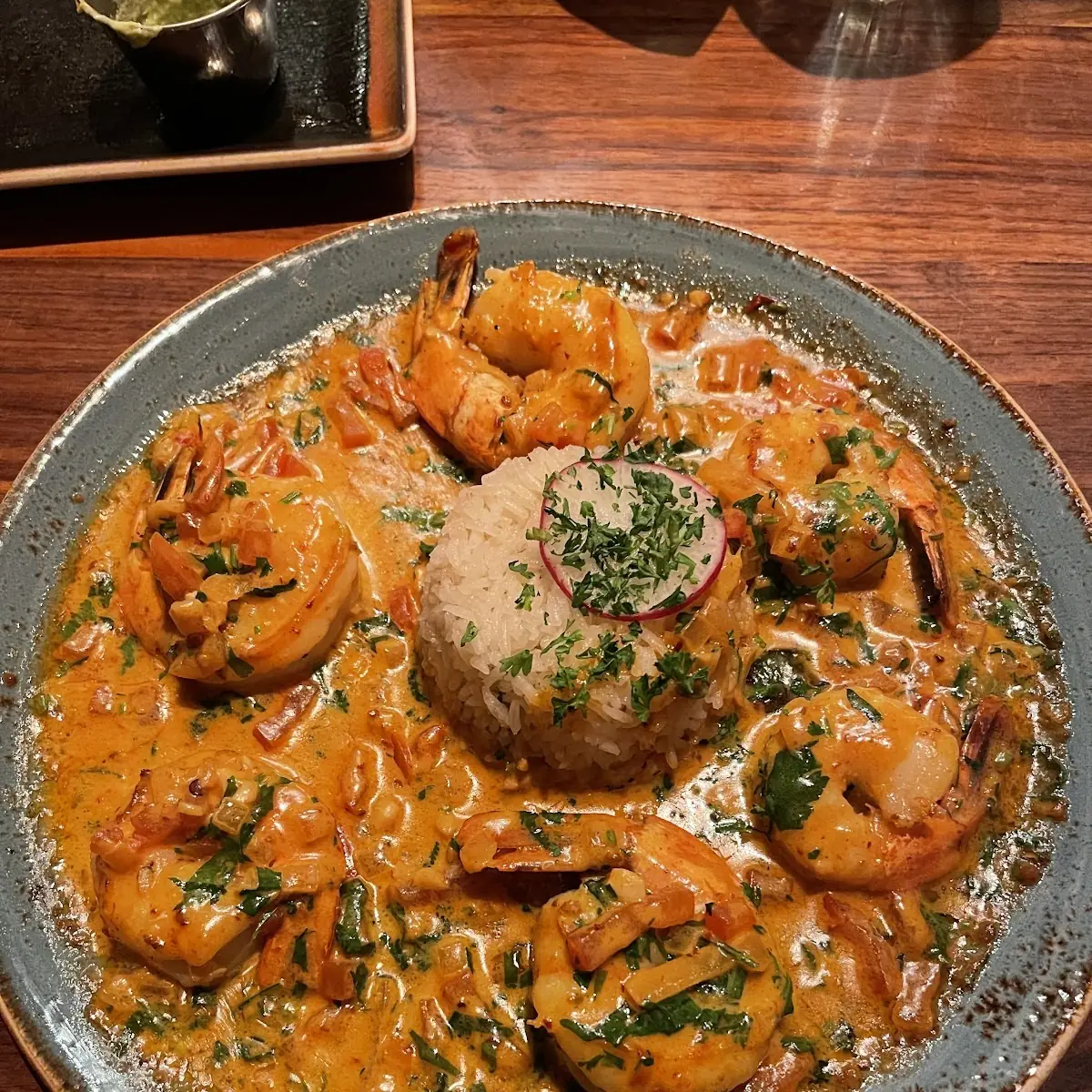 Camarones En Crema De Chipotle