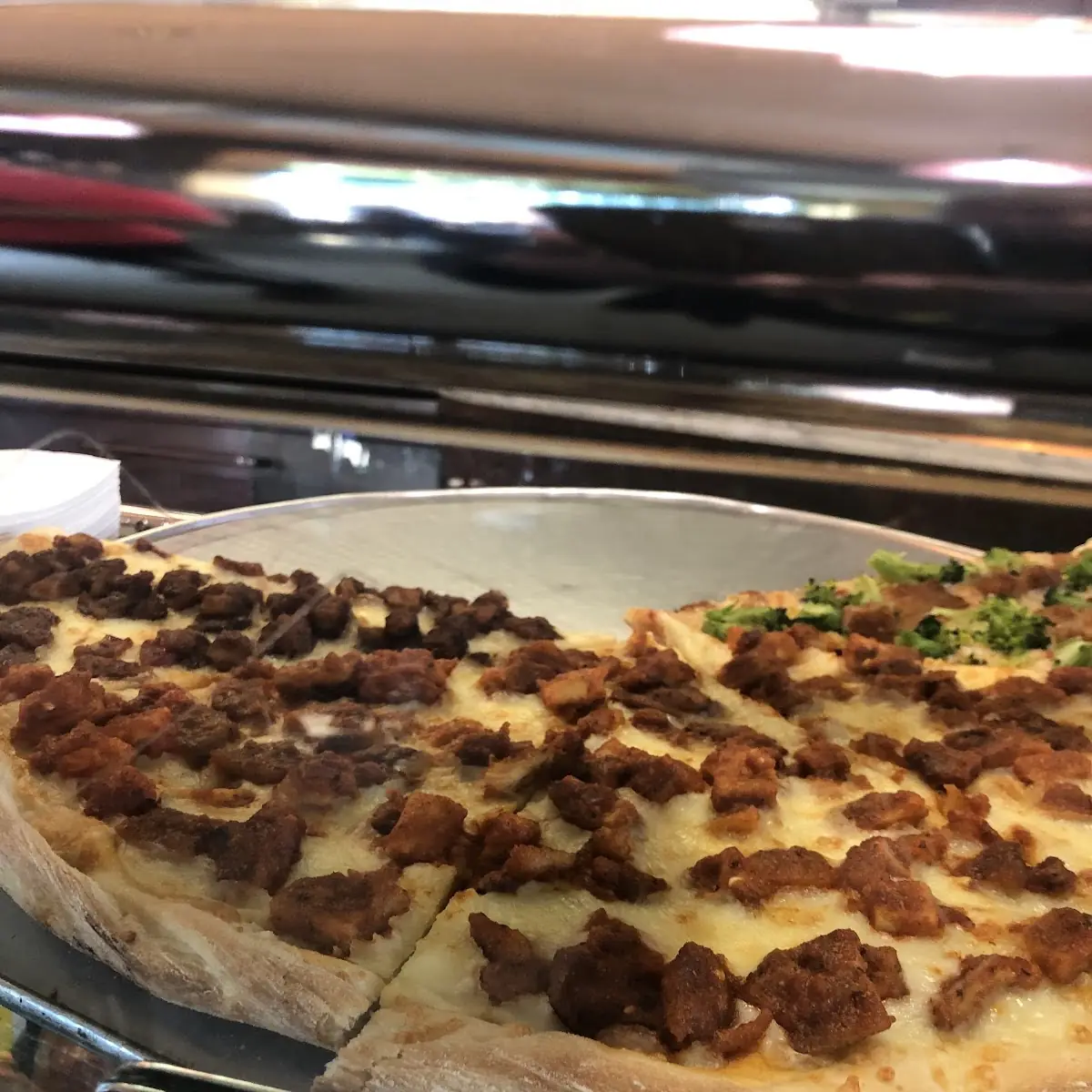 Buffalo Chicken Pizza Peperoni