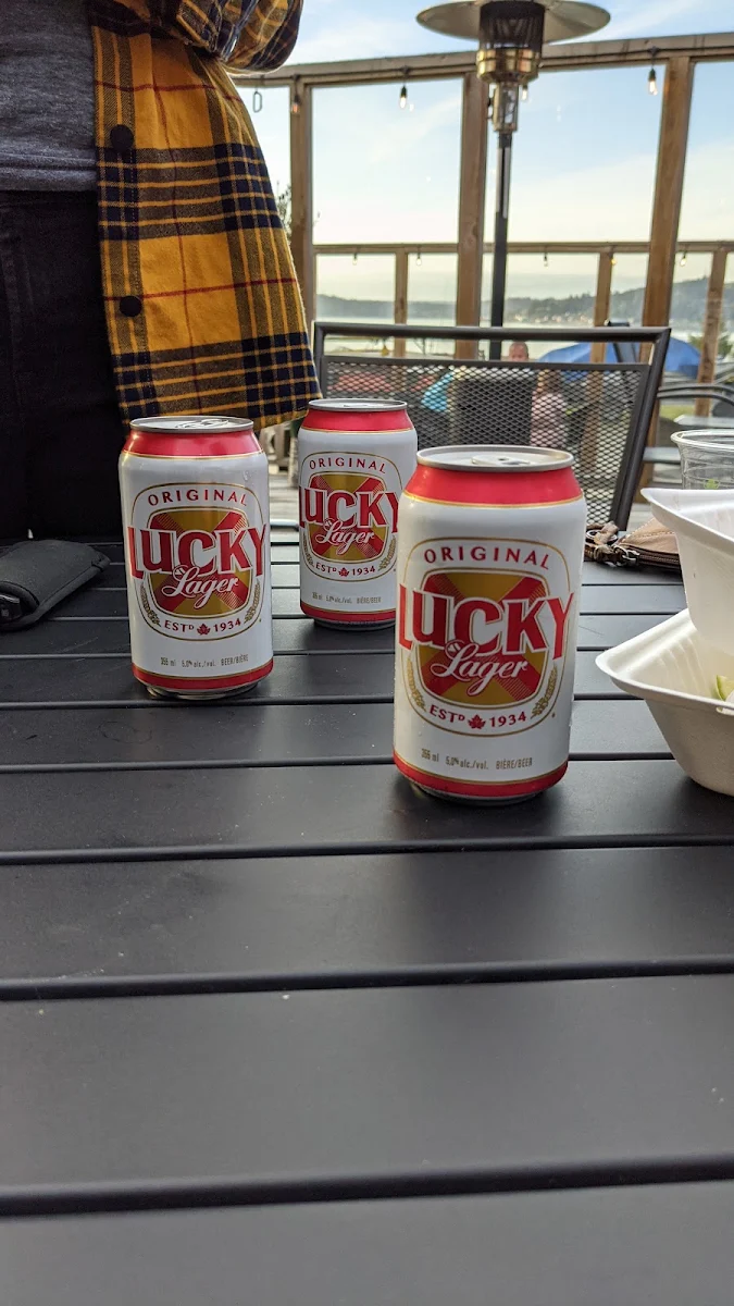 Lucky Lager 355ml, Roxy's Diner Food Truck at Alder Bay
