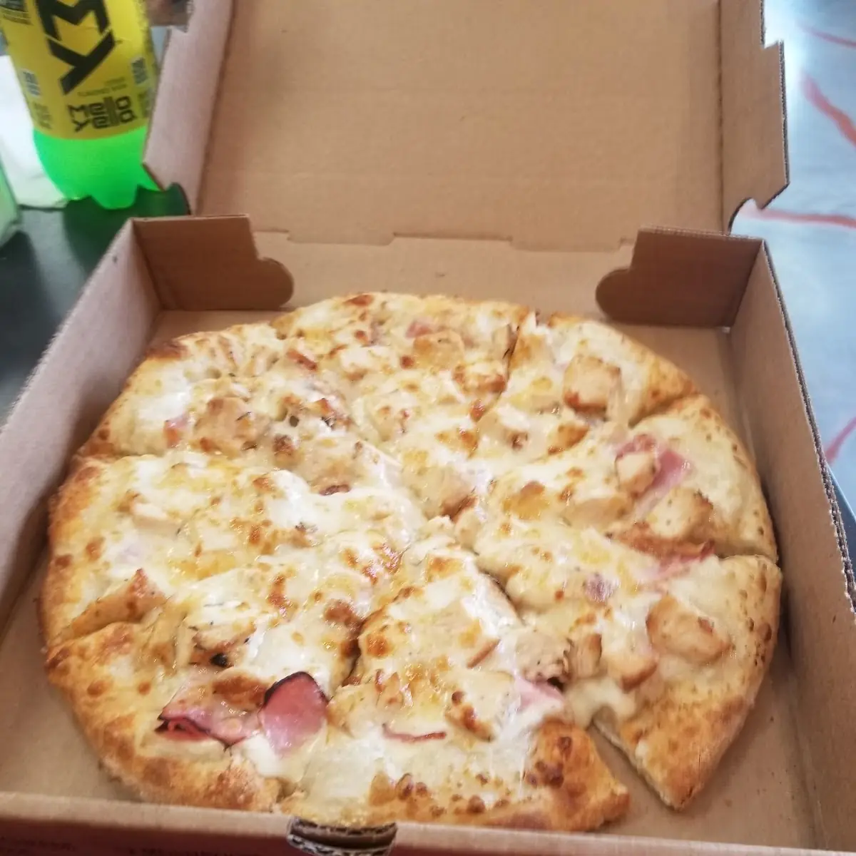 Chicken Cordon Bleu Pizza