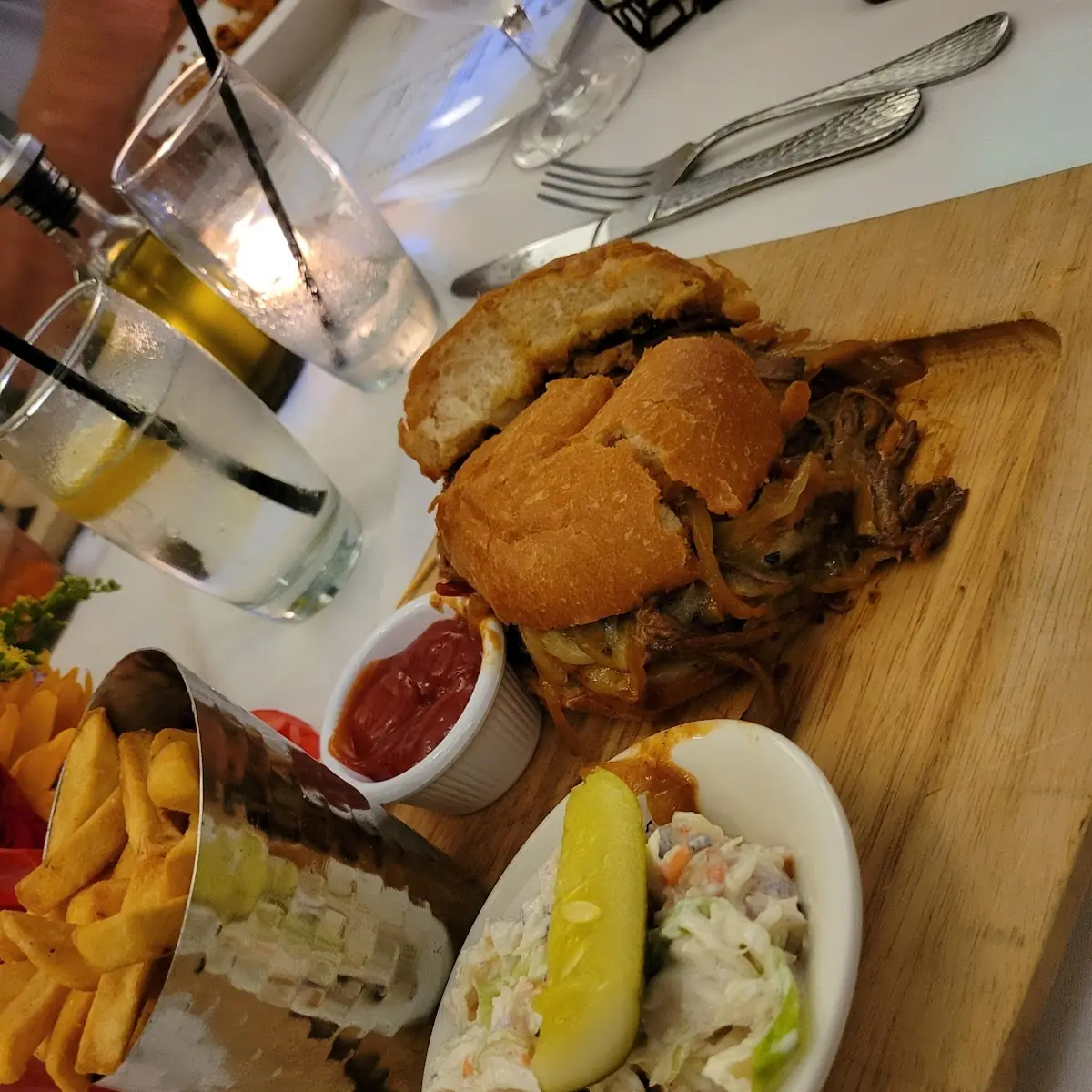 Crab Cake Burger (Lunch)