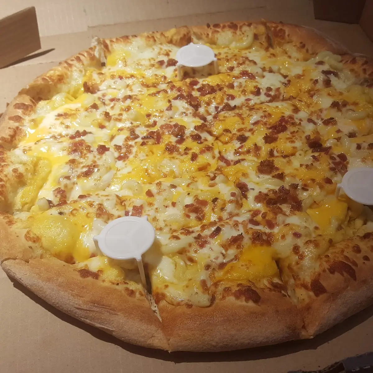 Wisconsin Curds N Bacon Pizza