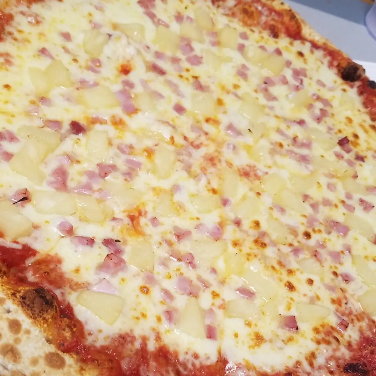 Hawaiian Pizza