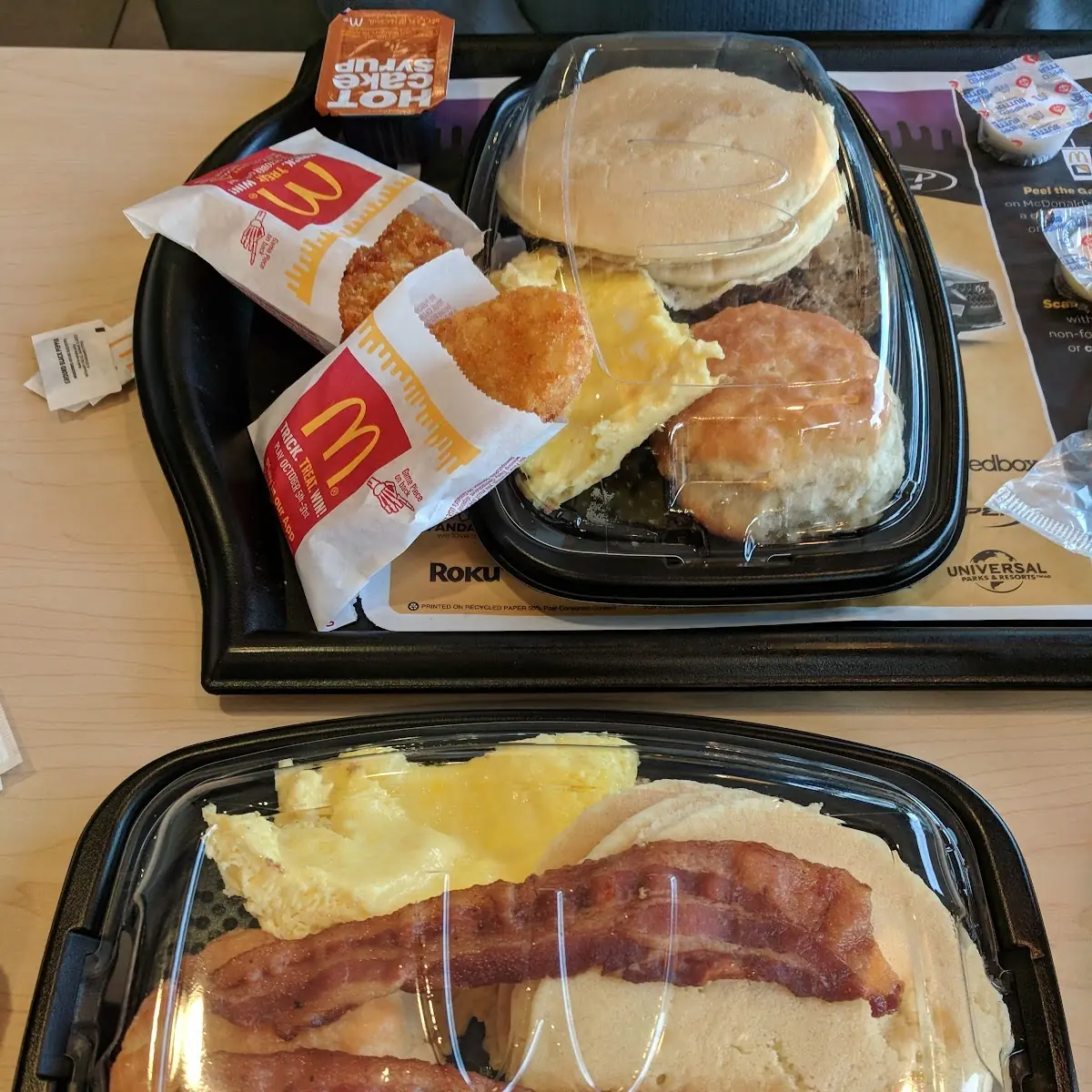 Big Breakfast with Hotcakes