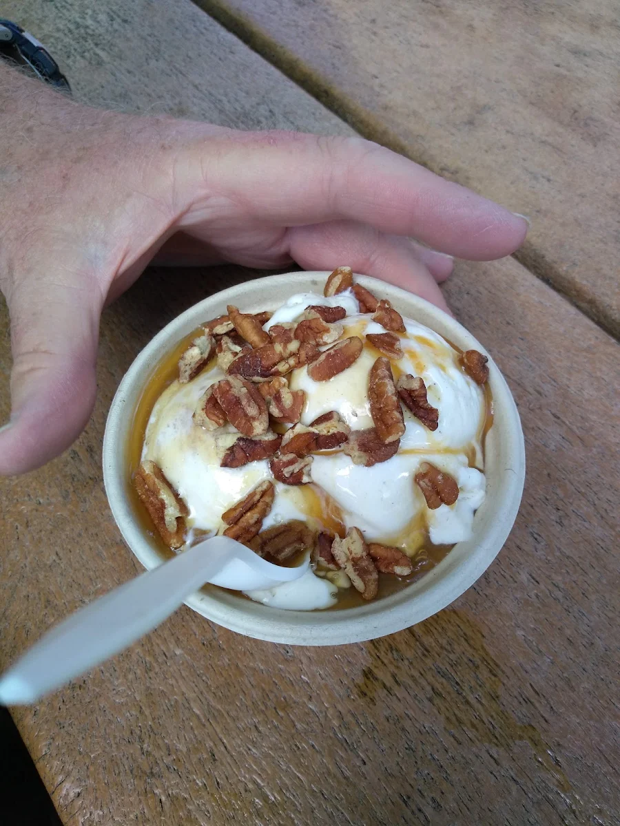 Vanilla Ice Cream with Butterscotch