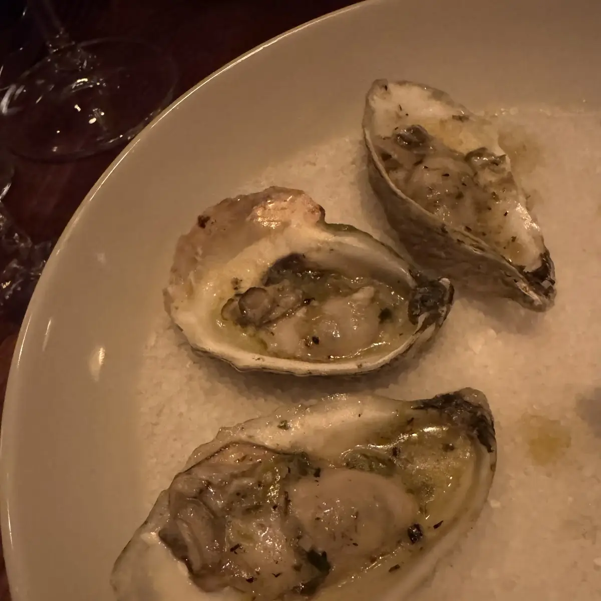 Fresh Oysters with Wine Pairing