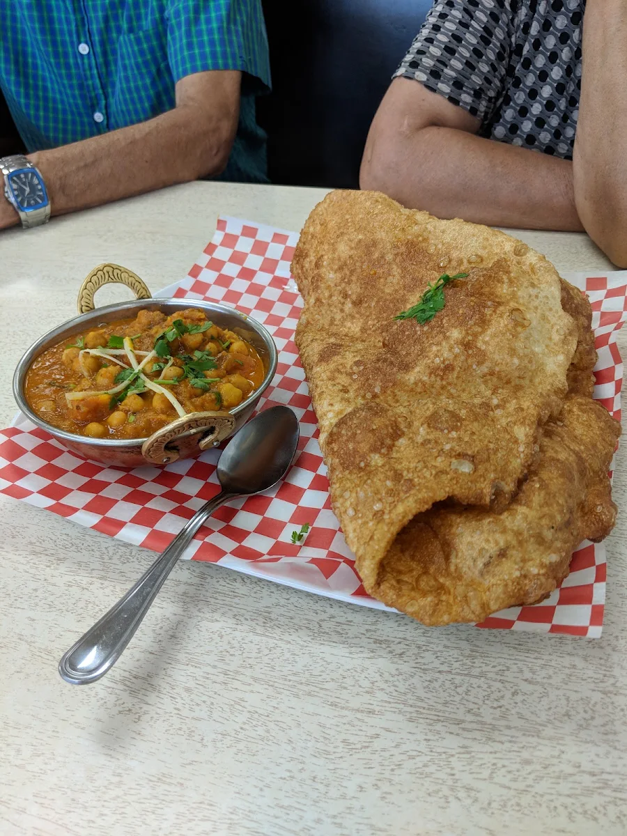 Channa Batura, Madras Cafe