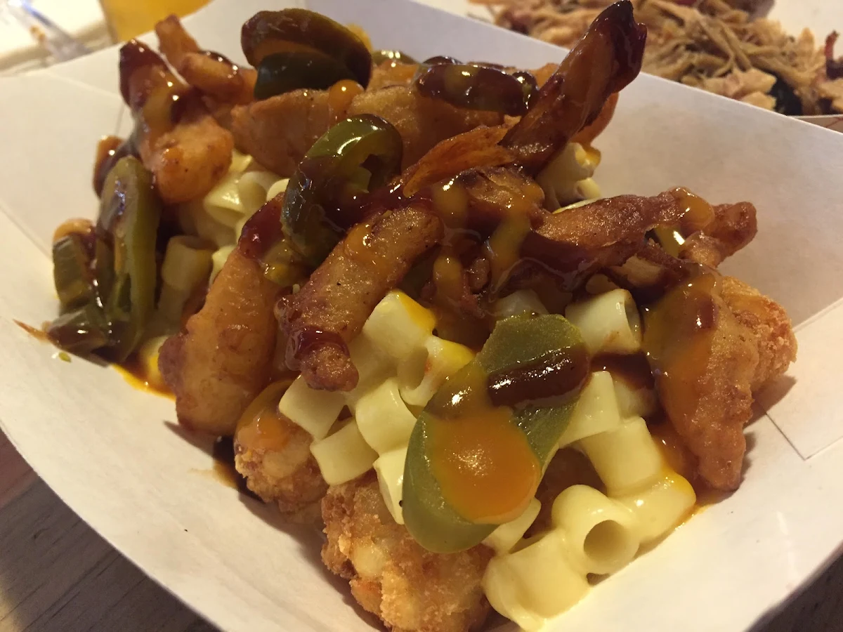 Mac N Cheese Pulled Pork