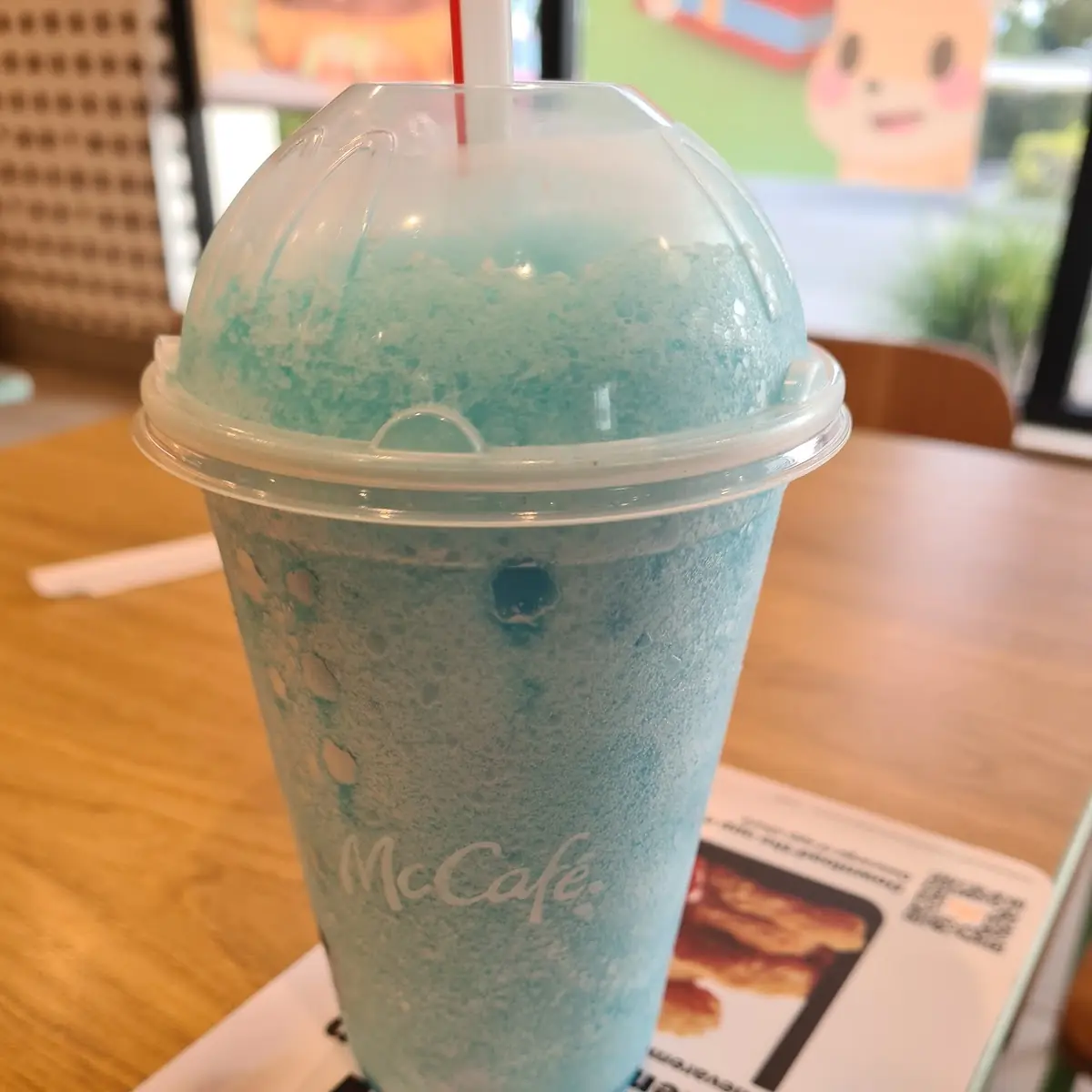 Medium Frozen Fanta Blue Raspberry