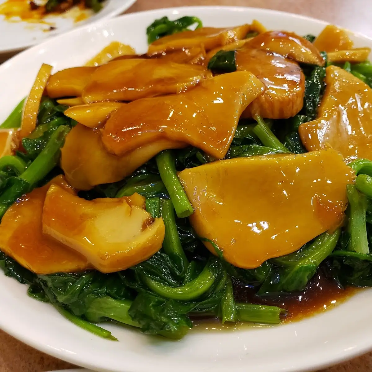 Pea Leaves w Abalone Mushrooms