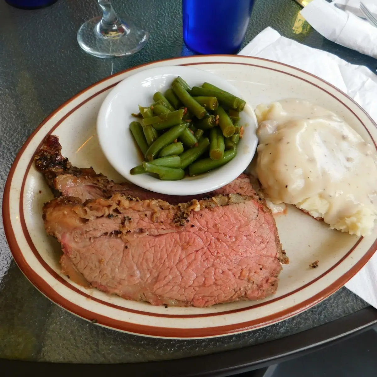 Tri Tip Mashed Potatoes & Gravy with Green Beans Served with a Salad