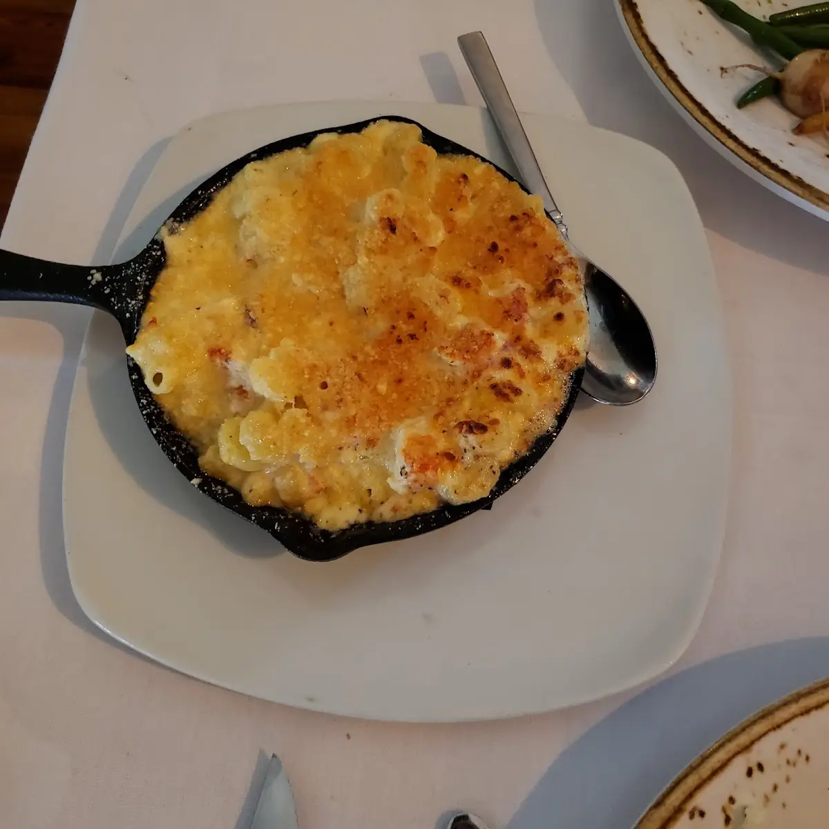 Skillet Lobster Mac & Cheese