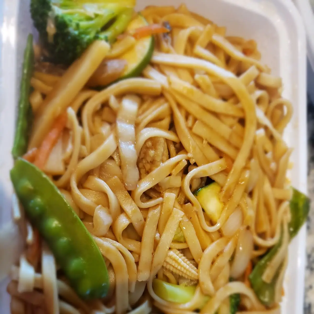 Vegetable Lo Mein