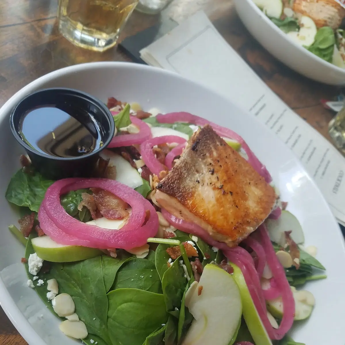 Spinach Salad with Salmon Fillet