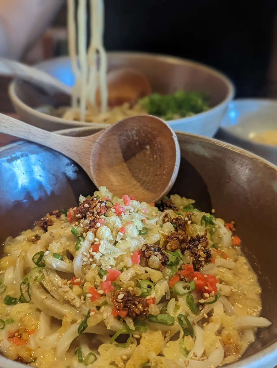 Goma Udon, Lonely Mouth Bar