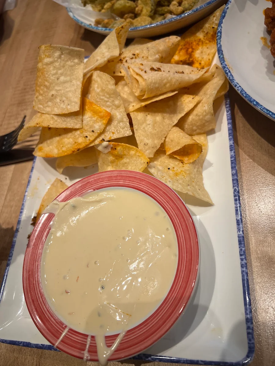 Chips & Queso