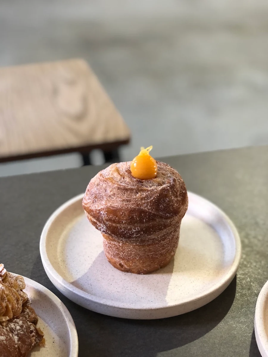Lemon Curd Cruffin, Lune Croissanterie Fitzroy