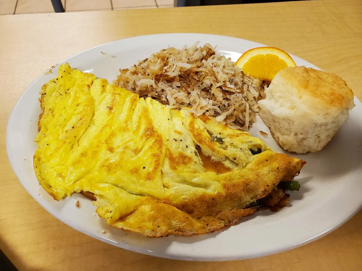 Veggie Omelette & Hash Browns