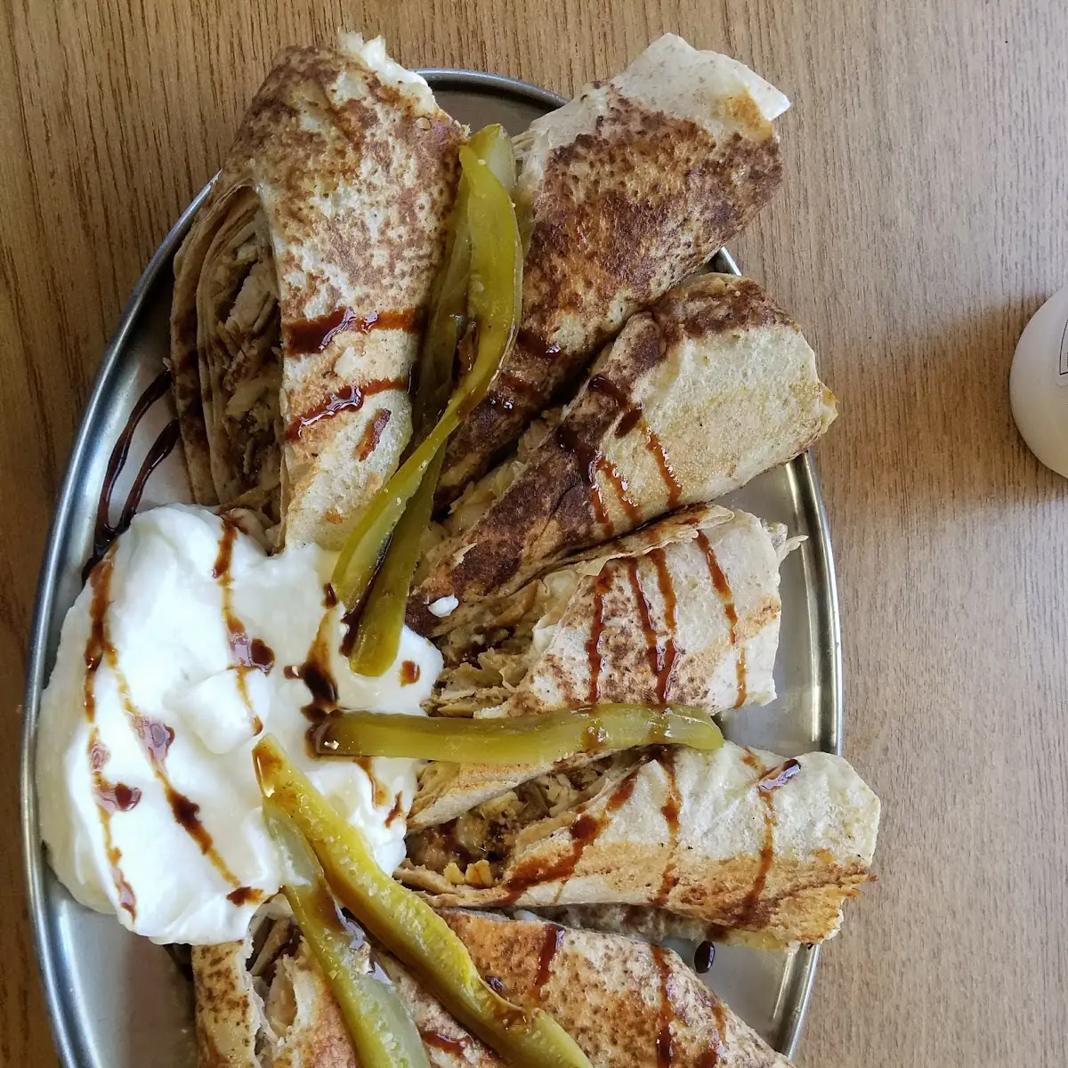 Shawarma Platter with Pickles and Garlic White Sauce