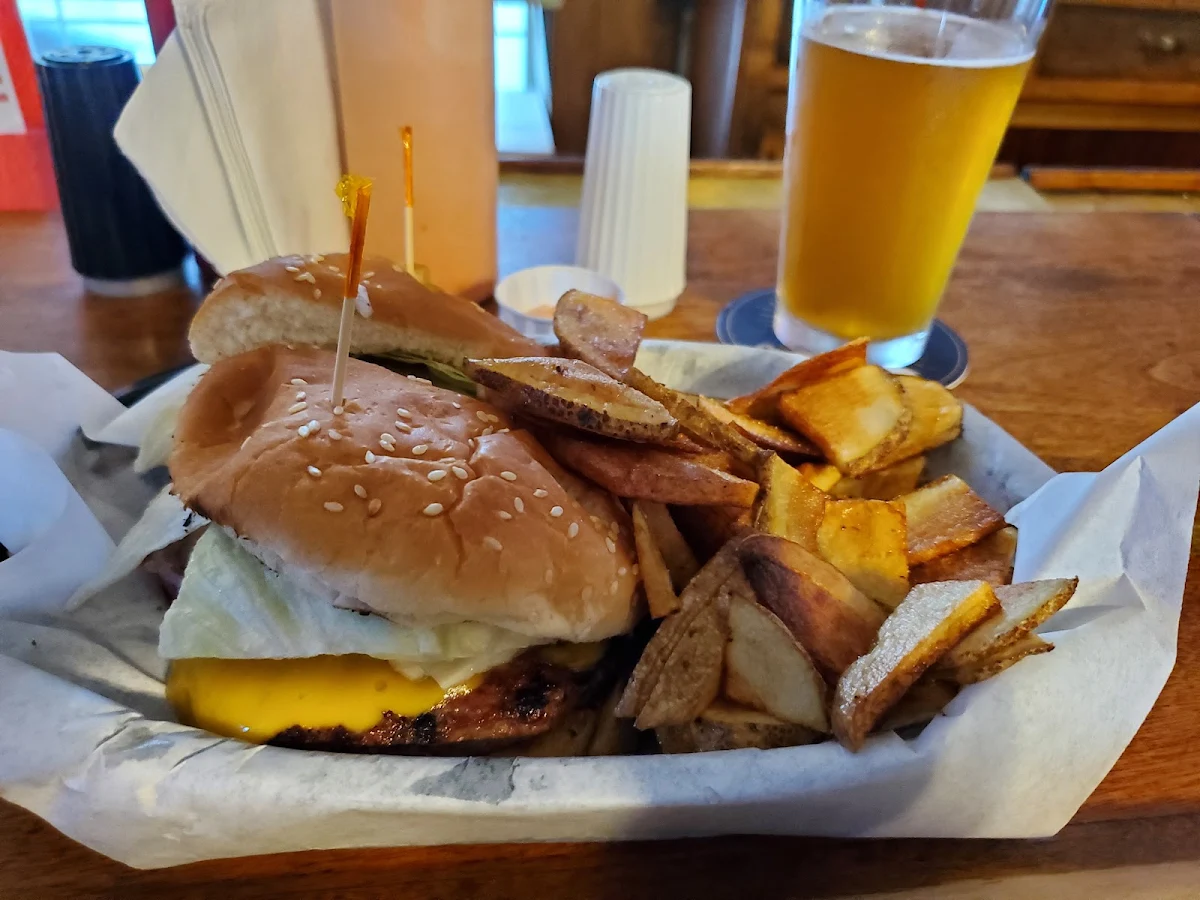 Cheeseburger and Fries