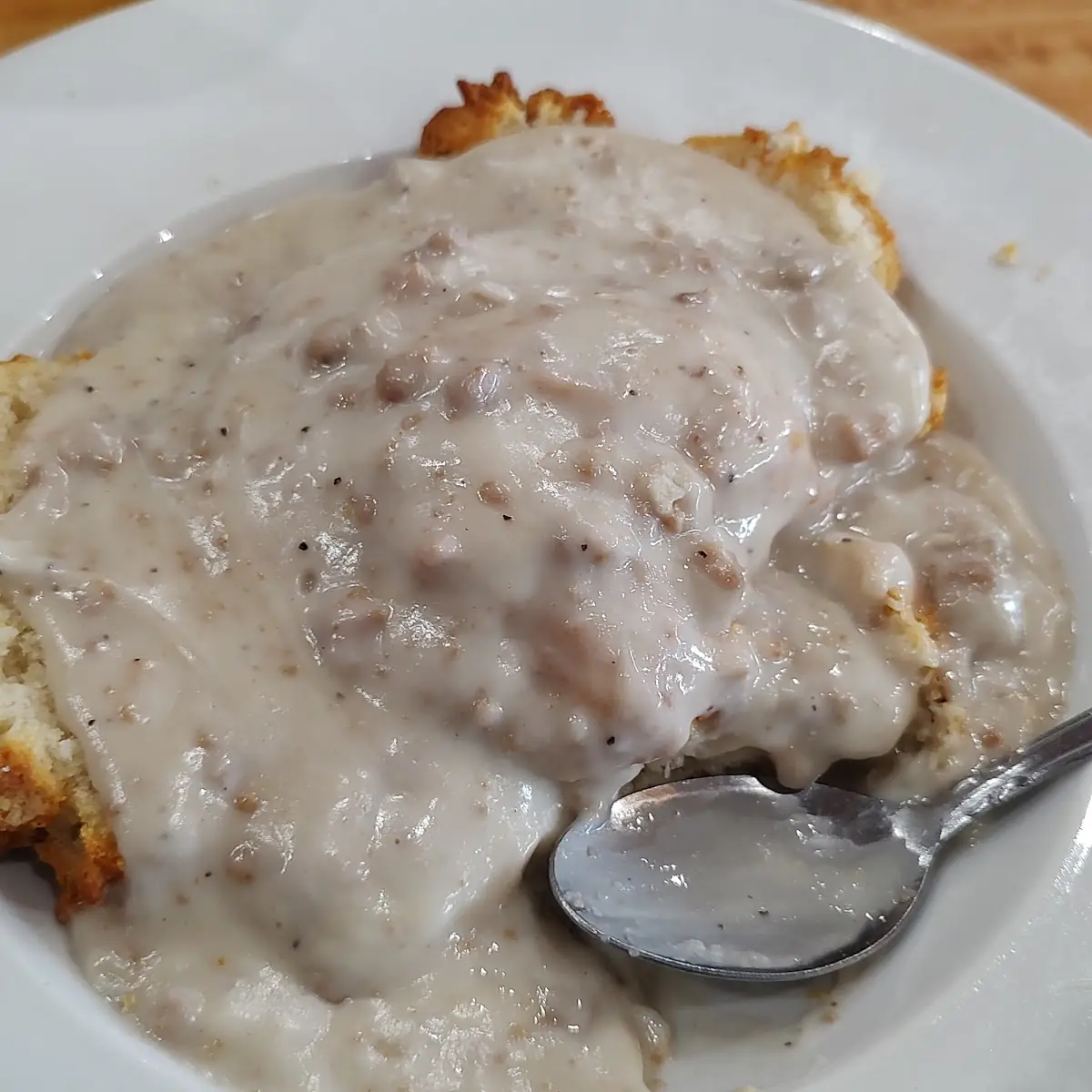 Sausage Gravy and Biscuits