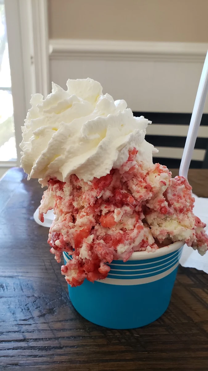 Strawberry Cheesecake Cow Classic