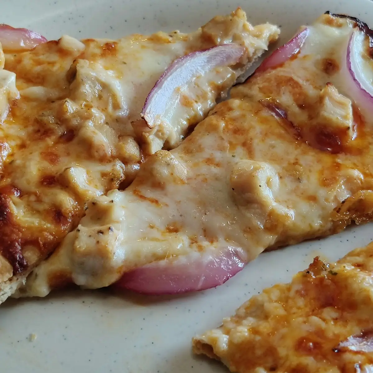 Buffalo Chicken Pizza with Red Onion