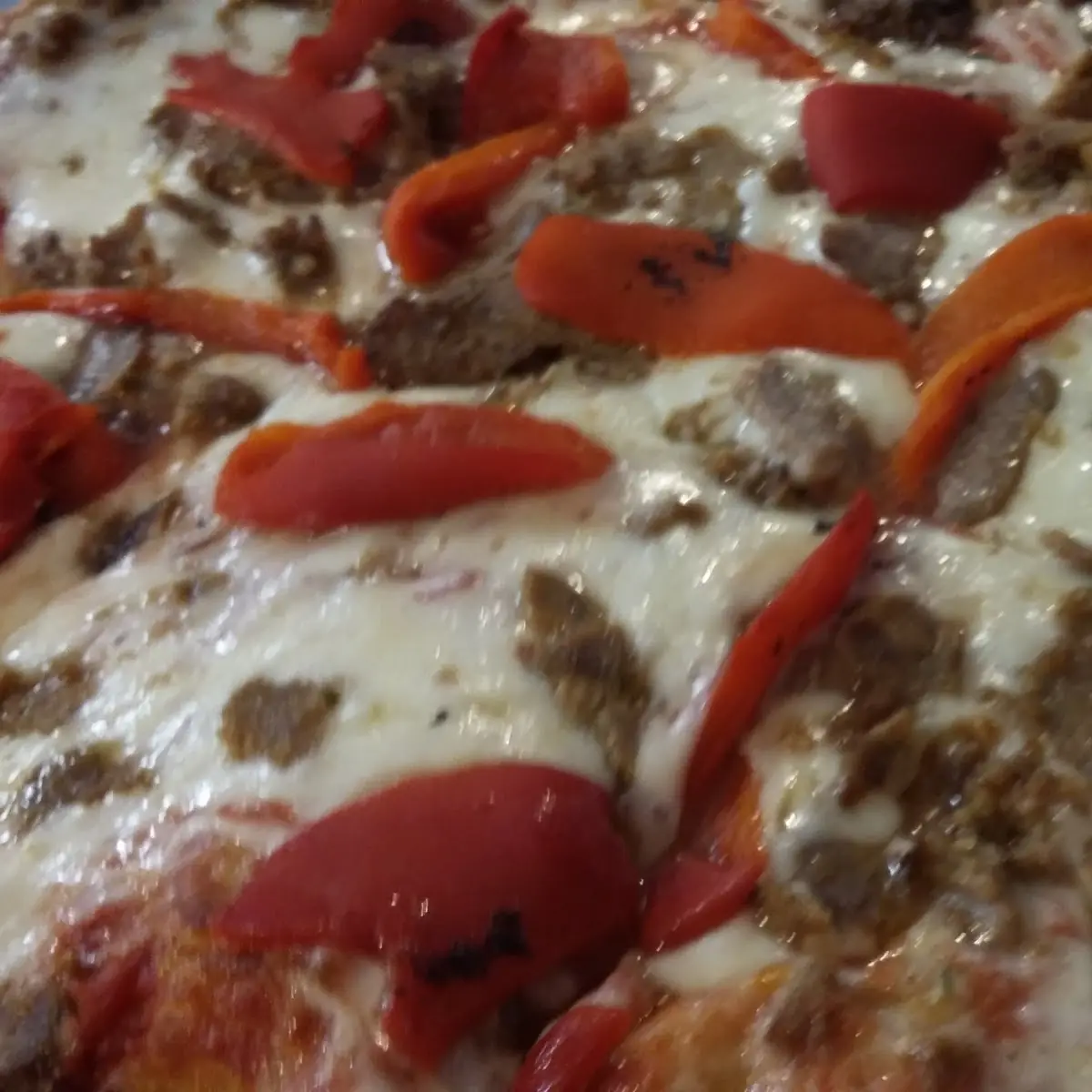 Meatball and Roasted Red Pepper Pizza