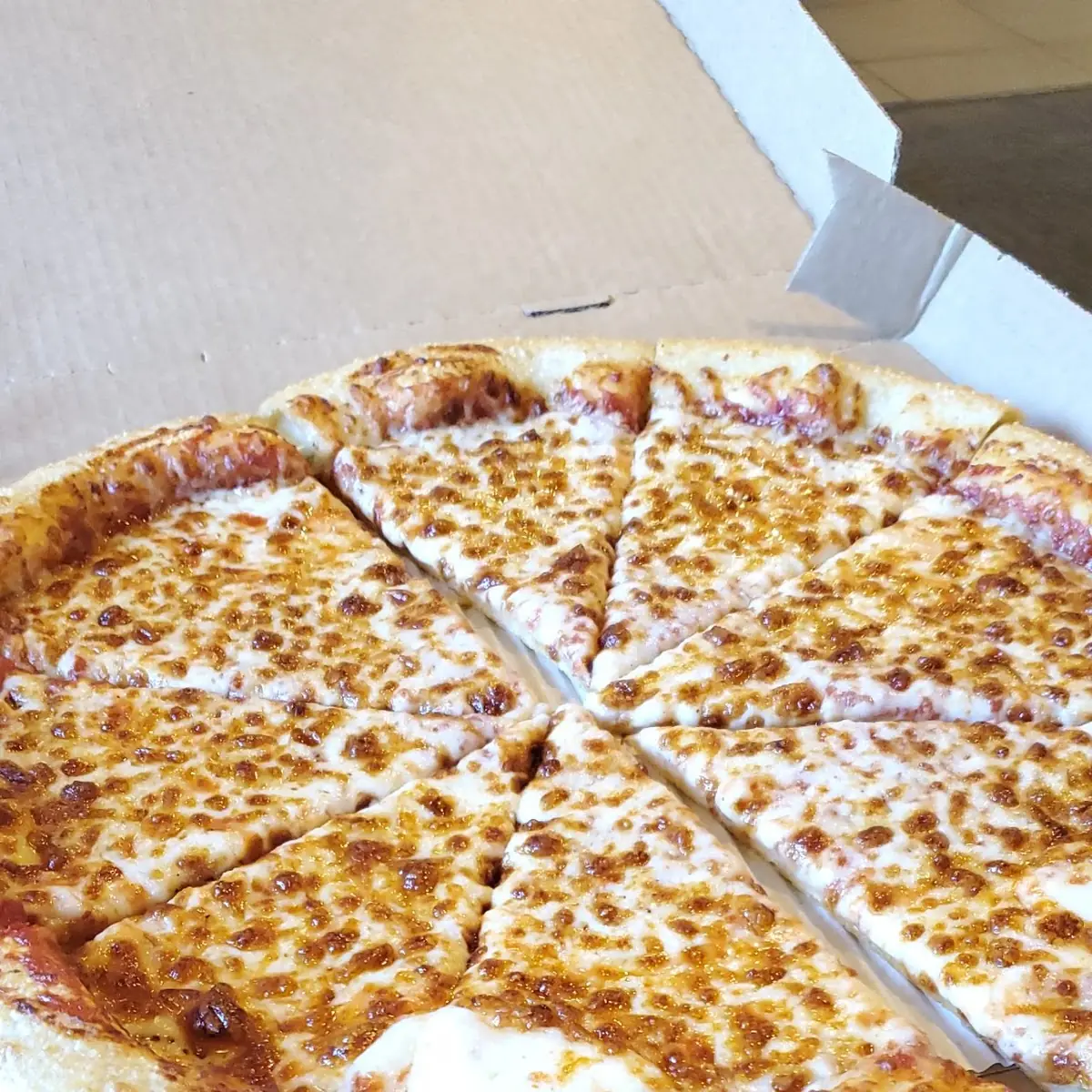 Stuff Crust Cheese Pizza