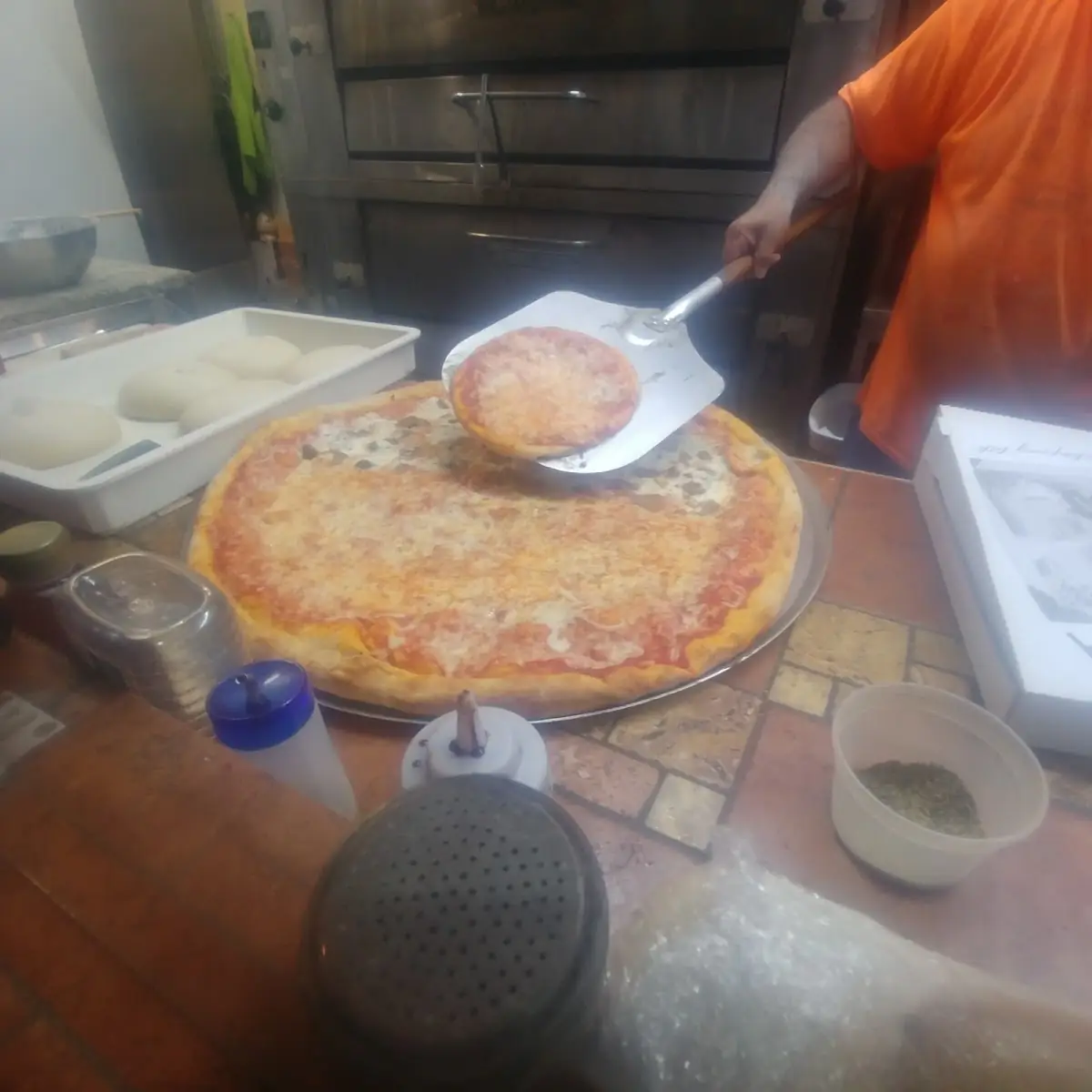 Large Pizza