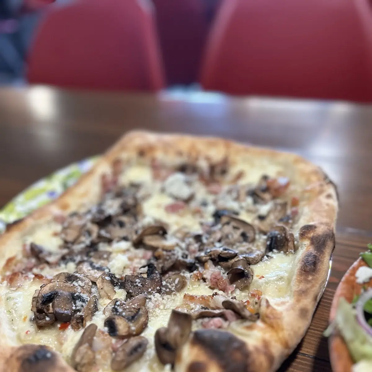 Pizza Bianca Con Funghi