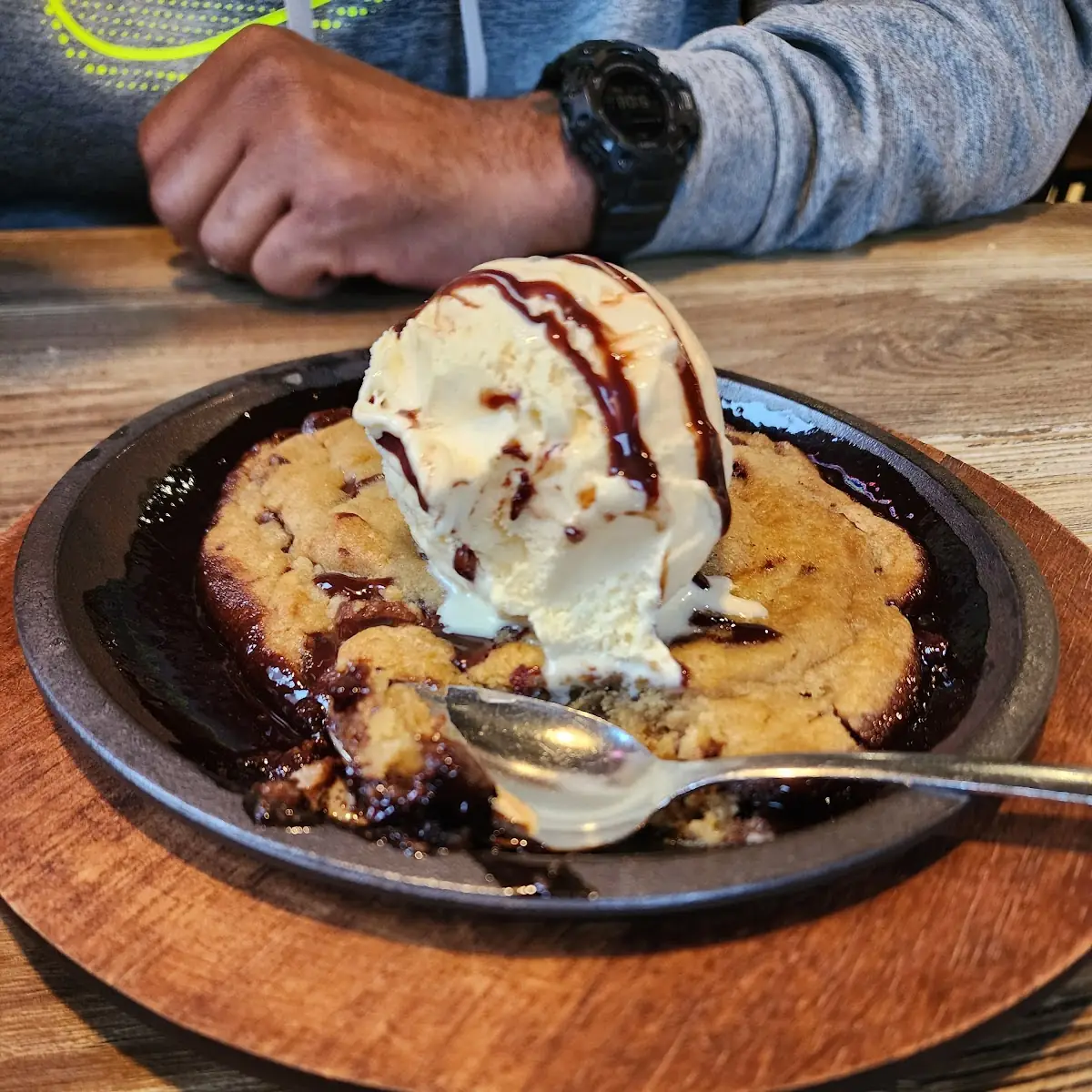 Fiyah Big Back Dessert
